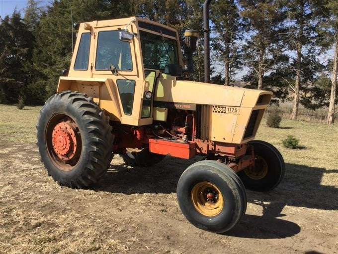 Case IH 1175 Tractor Official Operator's Manual