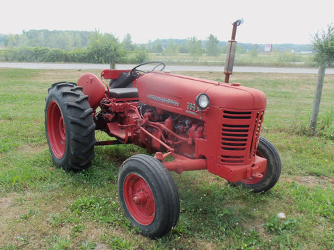 Case IH 300 Utility Tractor Official Operator's Manual