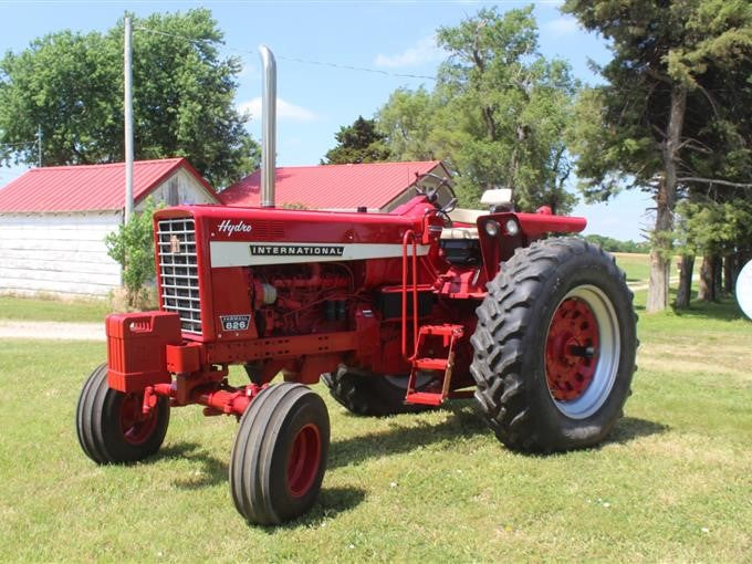 Case IH 826 Tractor Official Operator's Manual – My-Premium-Manual-Source